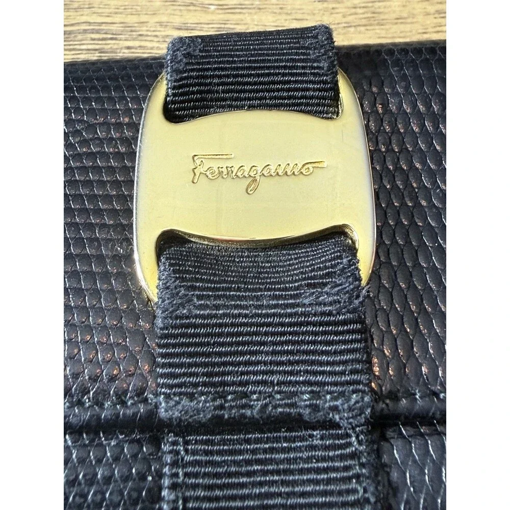Authentic Salvatore Ferragamo Vara Black Leather Gold H/W 6 Key Case Italy